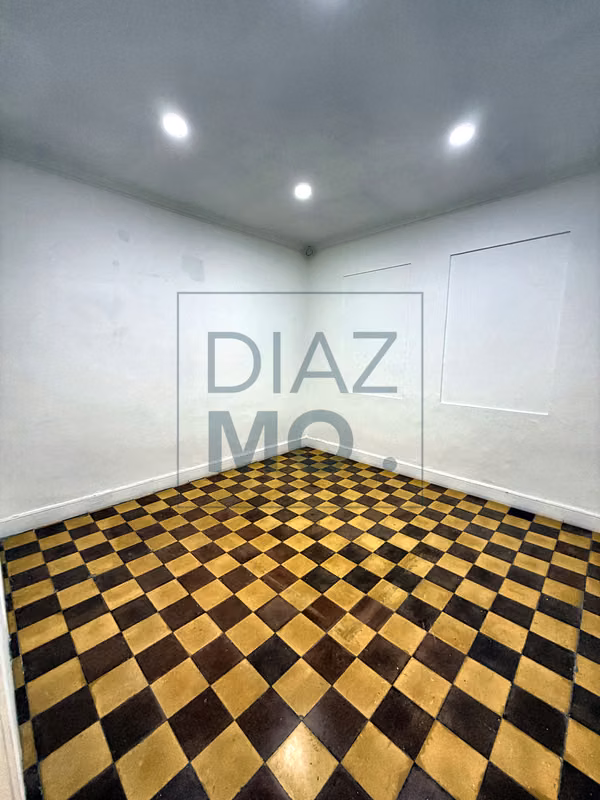 Rental House for Commercial Use