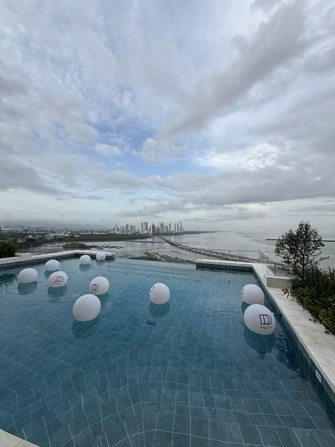COCO DEL MAR FOR SALE MODERN AND EXCLUSIVE