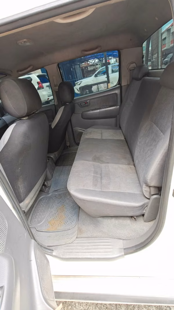 TOYOTA HILUX PICKUP DOBLE CABINA 4X2 – AÑO 2013