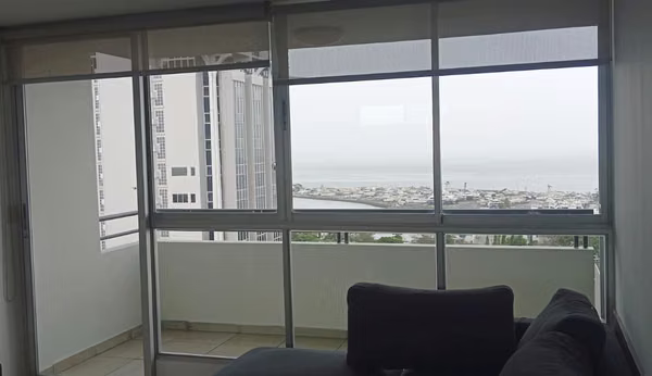 Apartment for rent in Bella Vista near Balboa Avenue. Balcony with ocean view.