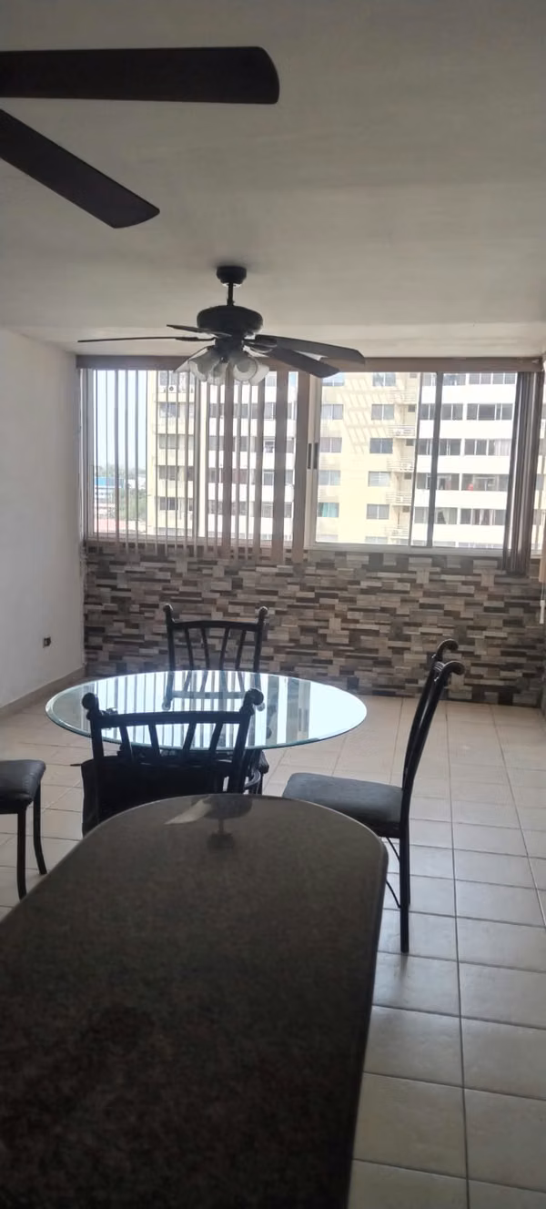 APARTMENT RENTAL IN SPANISH TRACK TOWERS - $750