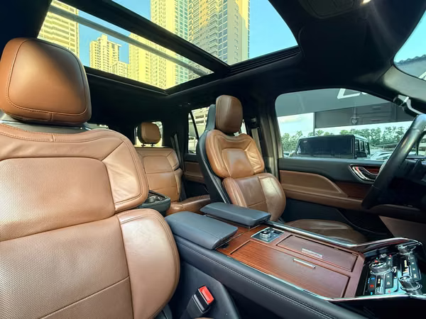 LINCOLN NAVIGATOR RESERVE