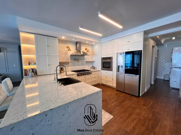 Apartment for Sale Remodeled in PH Harmony San Francisco - SG