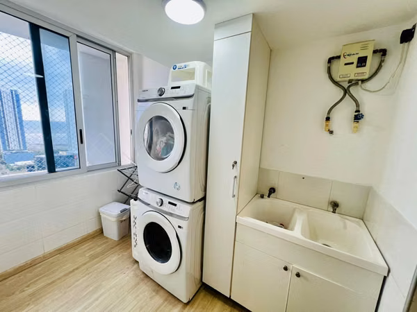 SALE OF APARTMENT ON EAST COAST, ELEVATION TOWER ABN
