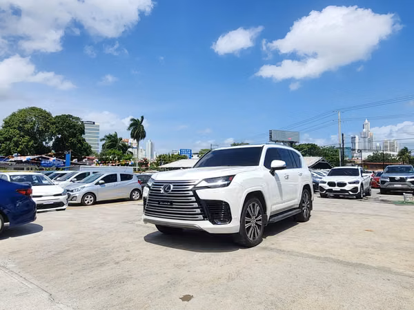 Lexus LX