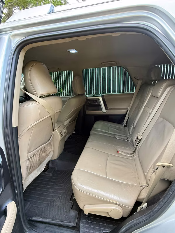 TOYOTA 4runner 2012 (comprada en Ricardo Perez)
