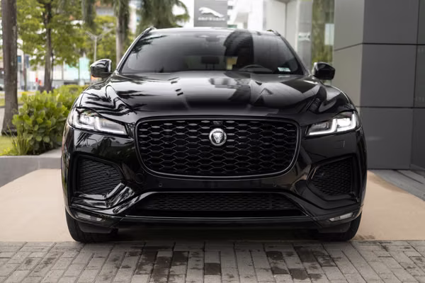 JAGUAR F-PACE SPORT 2024