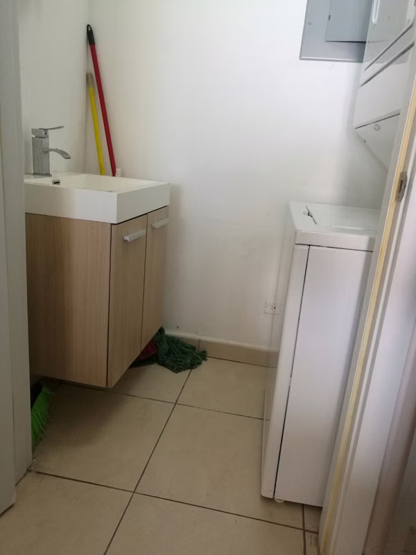 CENTRICO Y ACOGEDOR  APARTAMENTO CON VISTA AL MAR