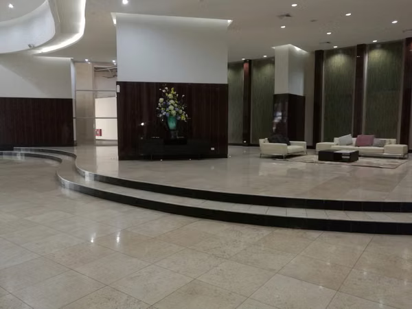 CENTRICO Y ACOGEDOR  APARTAMENTO CON VISTA AL MAR