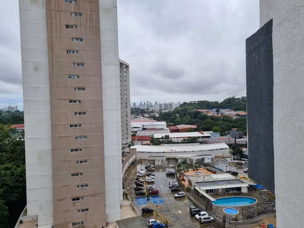 SE VENDE APTO AMOBLADO en PH ALTAVISTA TOWER EL BOSQUE