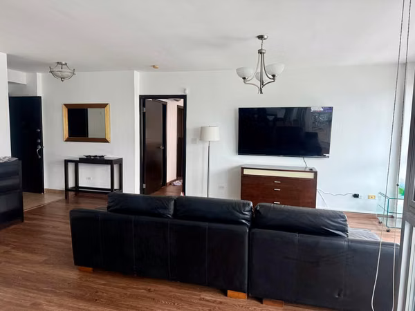 Todo Nuevo y Remodelado, PH Bay Front Vista al Mar  Avenida Balboa $1,550