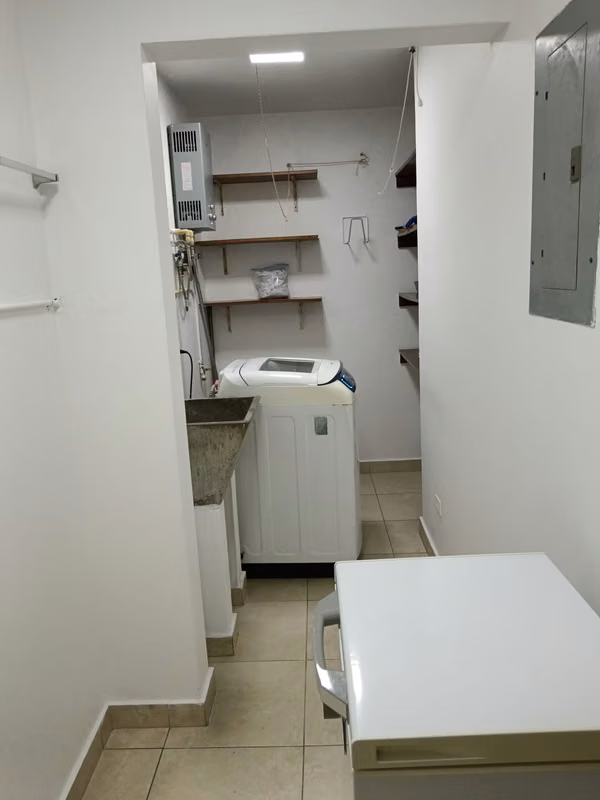 APARTMENT IS RENTED PH ONIX TOWER THE CRAB
