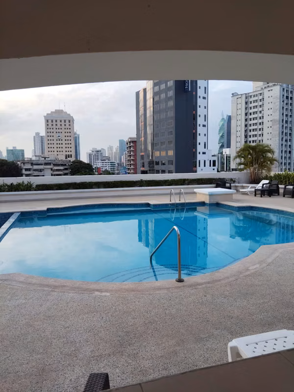 APARTMENT IS RENTED PH ONIX TOWER THE CRAB