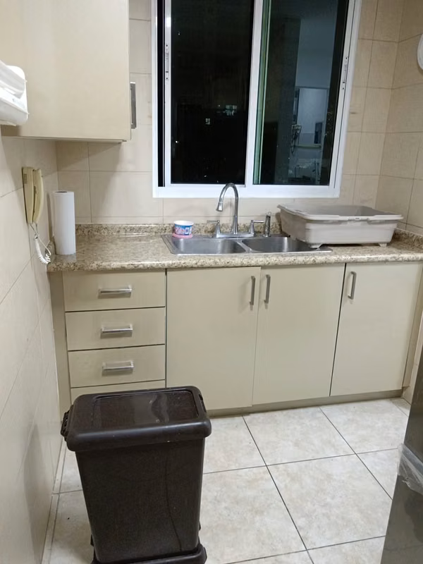 APARTMENT IS RENTED PH ONIX TOWER THE CRAB