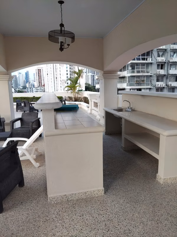 APARTMENT IS RENTED PH ONIX TOWER THE CRAB