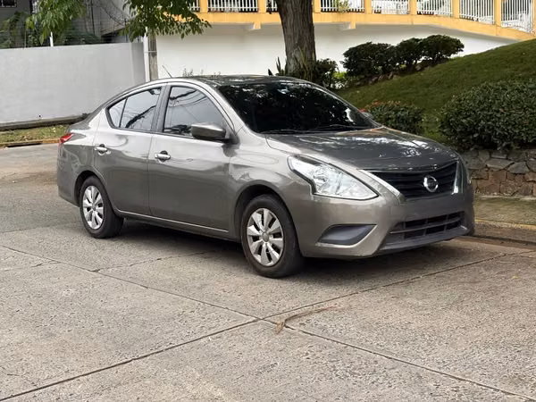 Nissan versa automático japonés Semi full