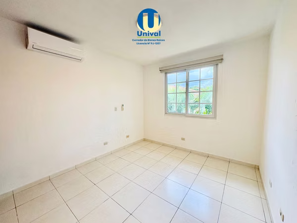 Casa en Alquiler en Costa Sur - Villa Valencia