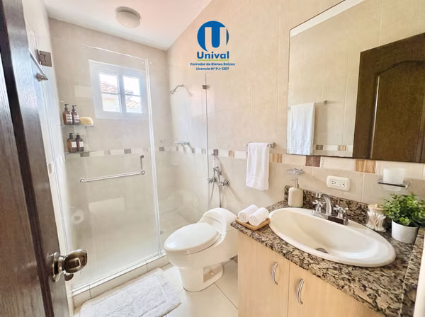 Casa en Alquiler en Costa Sur - Villa Valencia