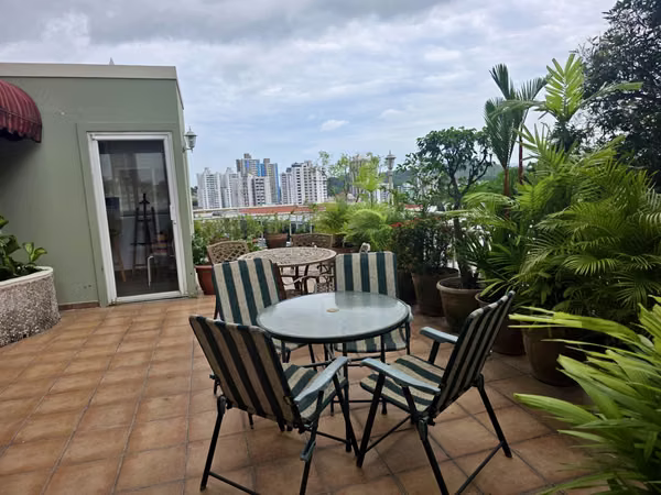 SOLD APARTMENT IN GOLDEN SQUARE