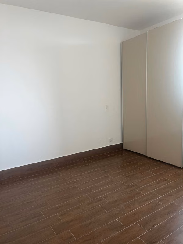 For Rent Apt in Costa Sur