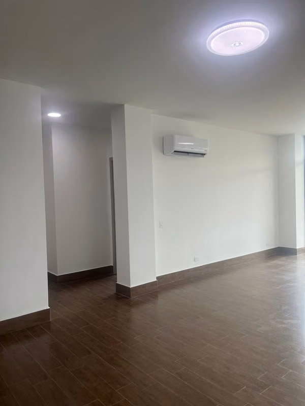 For Rent Apt in Costa Sur