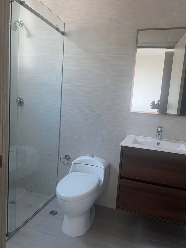 For Rent Apt in Costa Sur