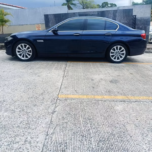 BMW 535i Executive 2016 | Bajo Kilometraje | Agencia BMW | Michelin Run Flat