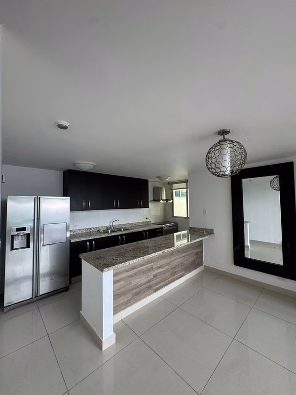 Venta de céntrico apartamento dúplex en Terrawind, Torre 1000 – San Francisco