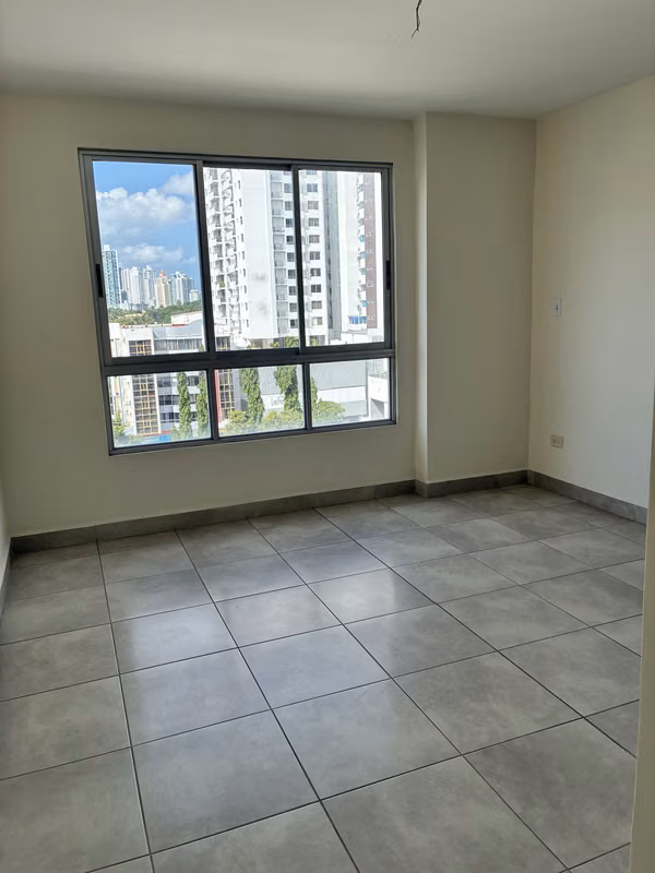 SE ALQUILAN APARTAMENTOS EN PARQUE LEFEVRE