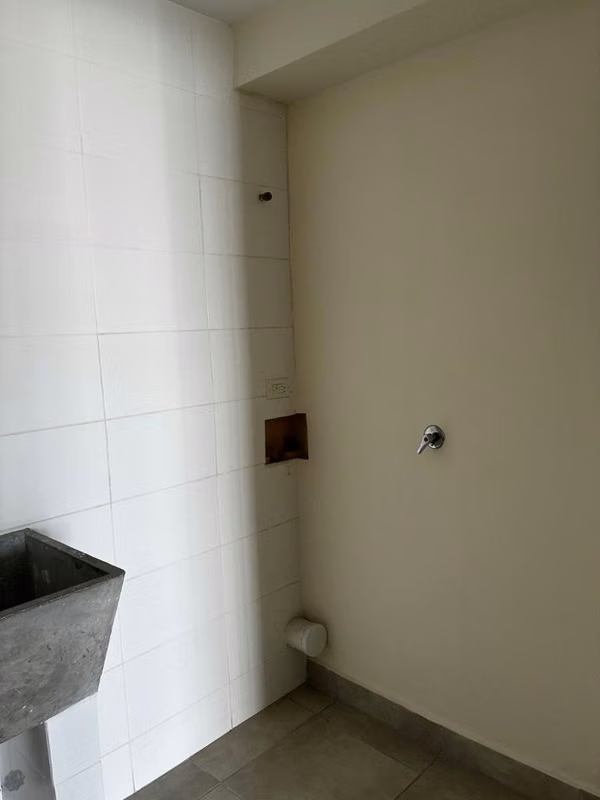 SE ALQUILAN APARTAMENTOS EN PARQUE LEFEVRE