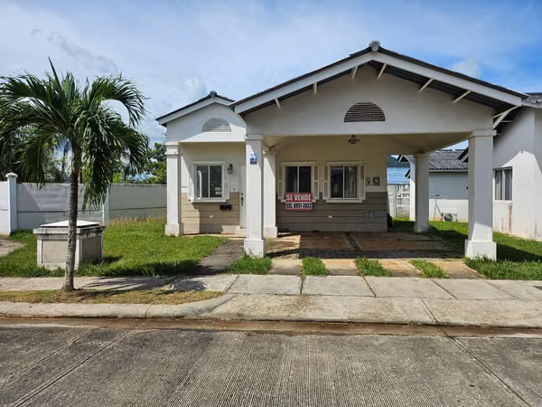 VENDO CASA EN PLAYA DORADA