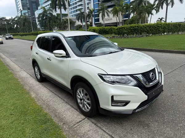 Nissan XTRAIL 2022 AT