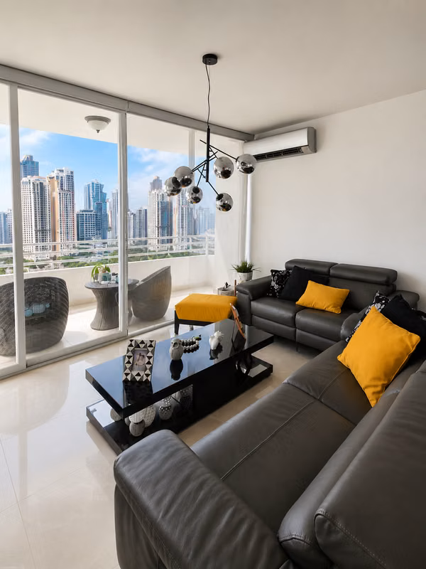 PH Vertikal | - Amplio Apartamento Amoblado de 3 Recámaras con Vista al Parque y al Mar