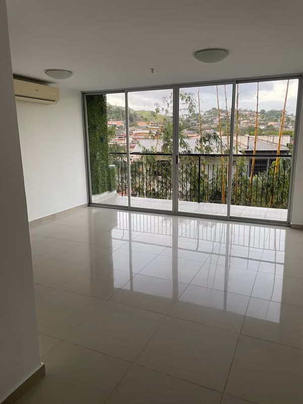 Apartment for rent in El Bosque, Tumba Muerto, 3 bedrooms, appliances included, 100m2.