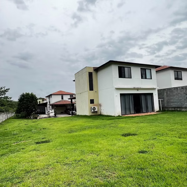 Exclusiva Residencia en Alquiler | PH Riverview, Costa Verde