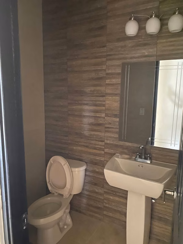 FOR RENT/SALE HOUSE IN GATED COMMUNITY NESR FEDERAL MALL-DAVID
