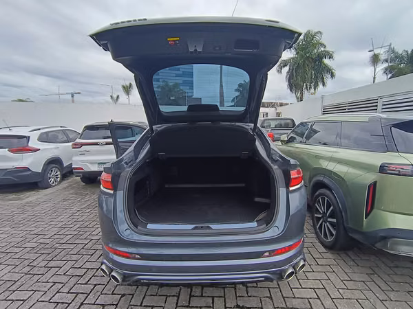 AUTOS REPOSEIDOS