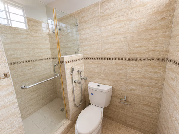 2 and 3 bedroom apartment in Coco del Mar with White Line DEDE 850