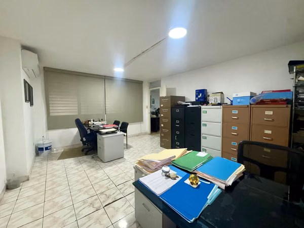 SE VENDE OFICINA/APARTAMENTO/DEPOSITO EN  EL CANGREJO