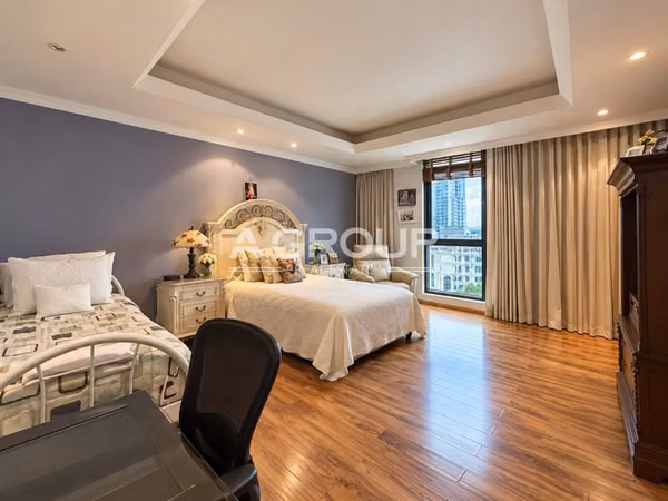 Miramar - Avenida Balboa - Se vende apartamento