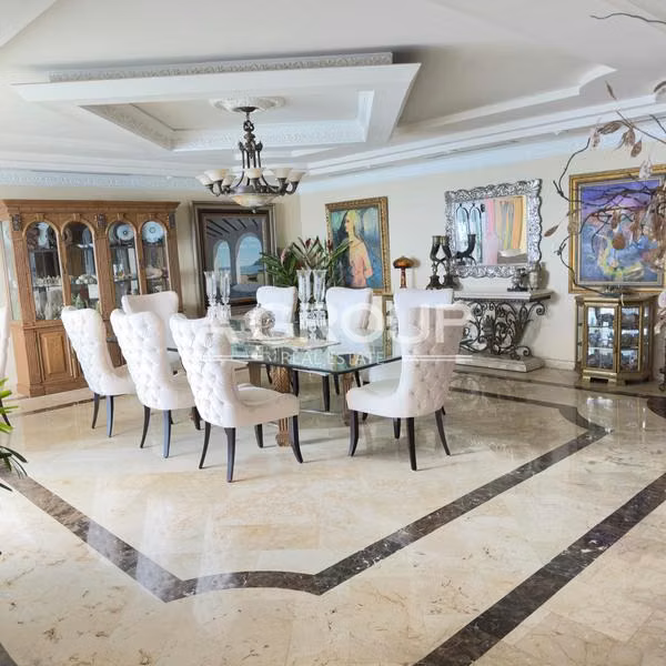 MIRAMAR - Avenida Balboa - Apartment For Sale