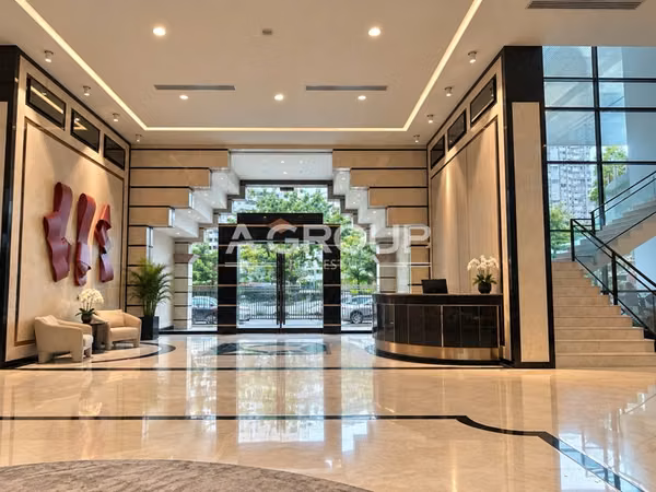 Miramar - Avenida Balboa - Se vende apartamento