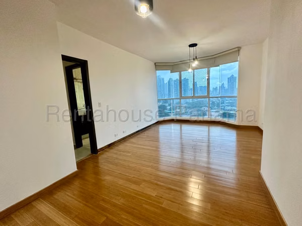 RR VENTA DE APARTAMENTO EN SAN FRANCISCO PH PREMIUM TOWER