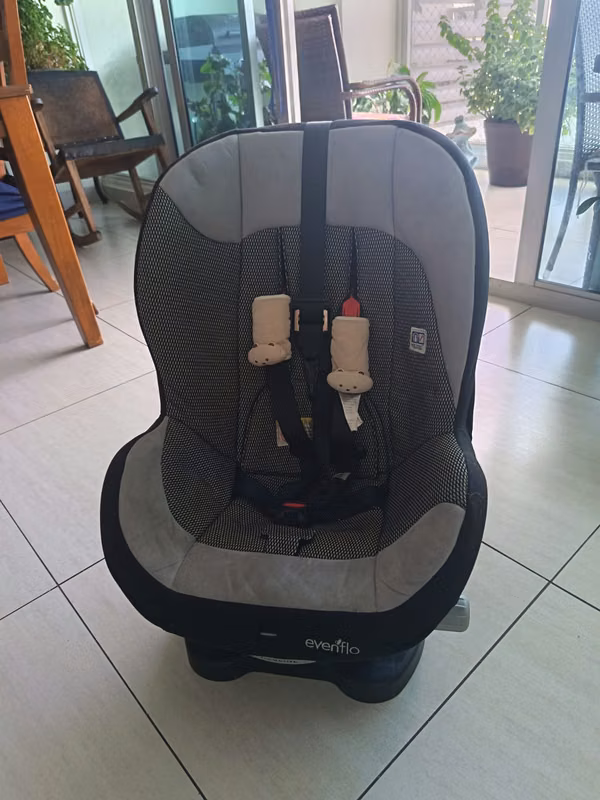 CAR CHAIR FOR CHILD