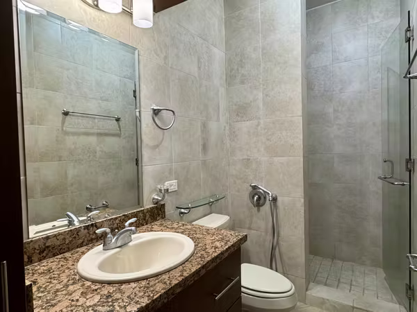 Se alquila apartamento en Embassy Club
