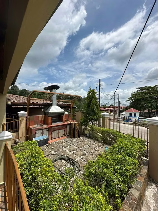 Melissa Foster Luxury rents a house in the LA HACIENDA neighborhood, Arraiján. MFR2101
