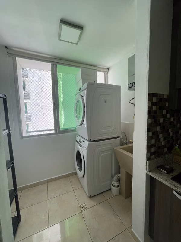ALQUILER APARTAMENTO AMOBLADO CERCA DEL PARQUE OMAR