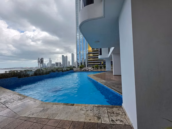Venta de apartamento Av. balboa PH Coral Reef