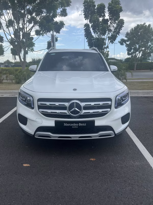 MERCEDES BENZ GLB200 I NEGOCIABLE