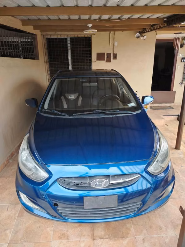 Hyundai accent 2016 precio 5,700